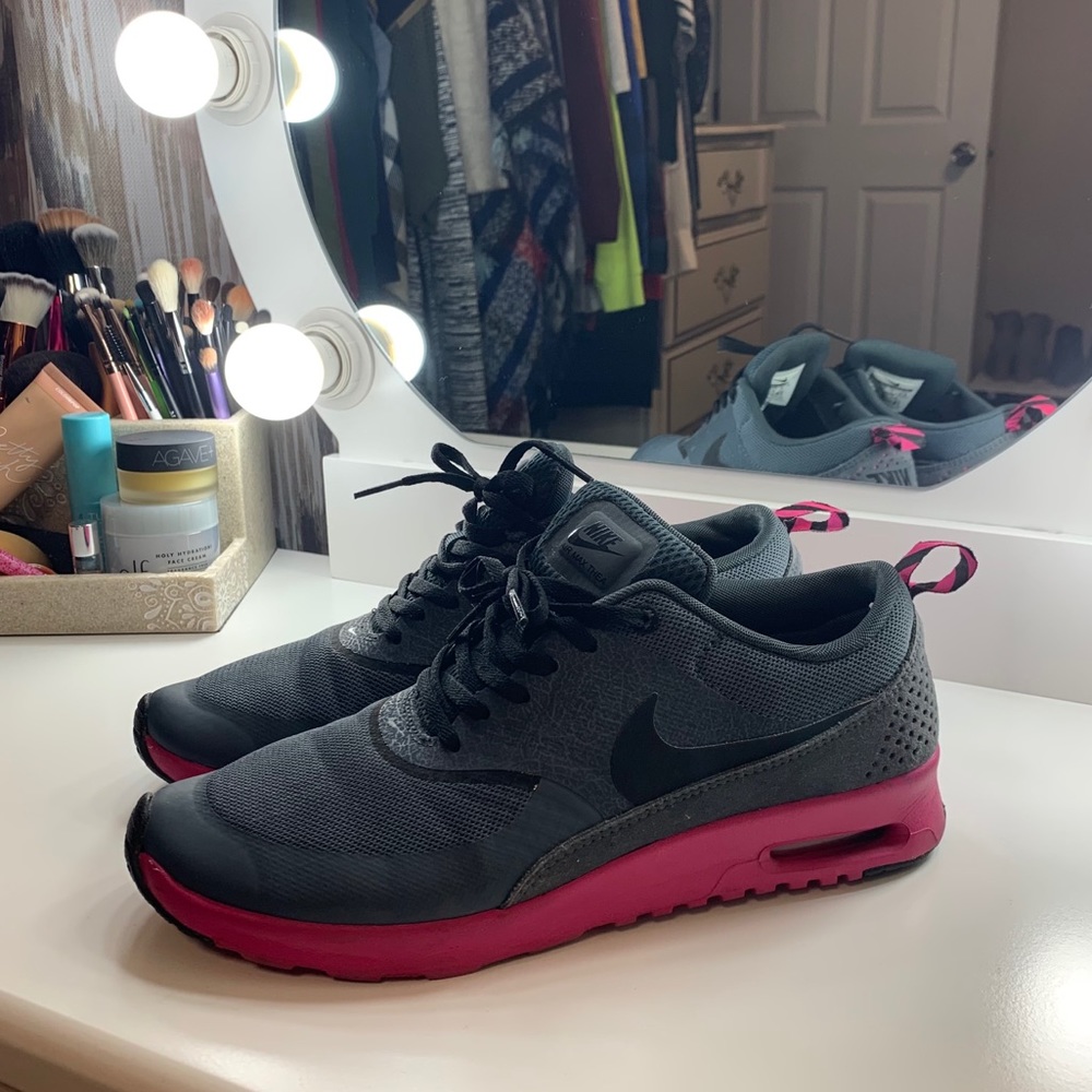 NIKE AIR MAX Thea